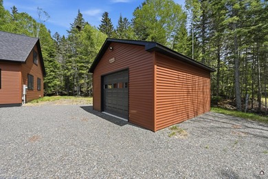 Discover the perfect blend of comfort, recreation, and Rangeley - photo 25