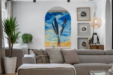 Tropical oasis in the heart of it all! This one-of-a-kind - photo 35