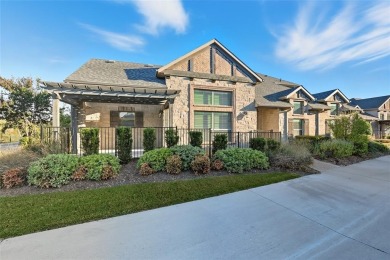 Lake Townhome/Townhouse For Sale in Arlington, Texas