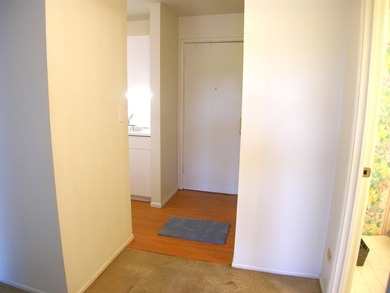 Look! Here's an opportunity to own this Mallard Cove 4th floor - photo 4