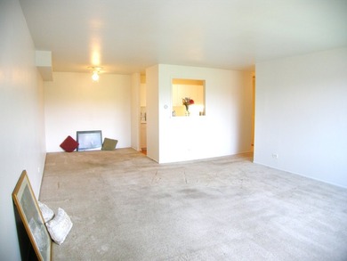 Look! Here's an opportunity to own this Mallard Cove 4th floor - photo 5
