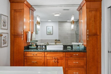 Tropical oasis in the heart of it all! This one-of-a-kind - photo 45