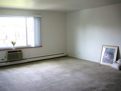 Look! Here's an opportunity to own this Mallard Cove 4th floor - photo 6