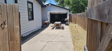 Price drop!!! Welcome to 4937 Jo An move in ready and waiting - photo 13