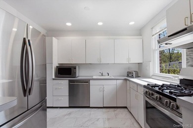Welcome to 228 W 260th Street - a beautifully maintained - photo 7