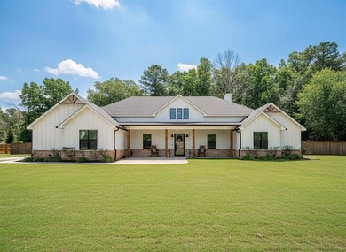 Marsh Lake  Home For Sale in Lindale Texas