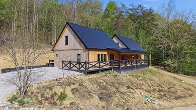 Snug Hollow Farm & Retreat is a rare 290-acre contiguous estate - photo 11