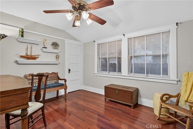 Welcome to this beautifully maintained 1918 Craftsman Bungalow - photo 16