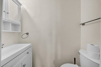 Welcome to this well-appointed two-bedroom, two-bathroom mobile - photo 16