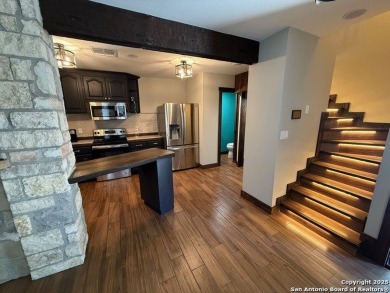 Lake Home For Sale in Canyon Lake, Texas