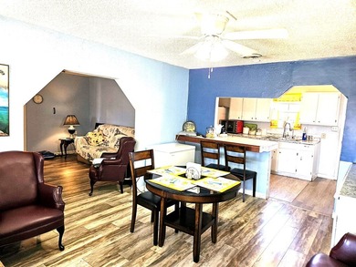 Super cute home! Great Odessa Location: Walking distance to