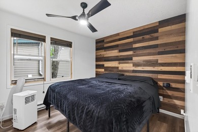 Welcome to this beautifully remodeled 1-bedroom, 1-bath home - photo 13
