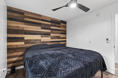 Welcome to this beautifully remodeled 1-bedroom, 1-bath home - photo 14