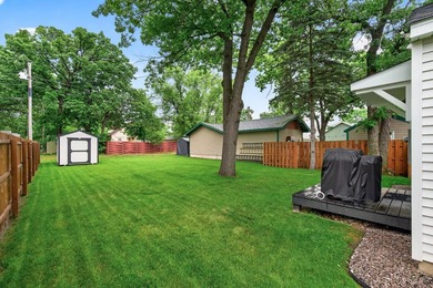 Welcome to this beautifully remodeled 1-bedroom, 1-bath home - photo 16