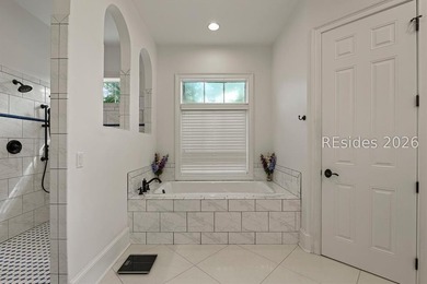 Exceptional custom-built home showcasing unique golf and lagoon - photo 23