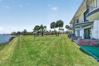 Under contract-accepting backup offers. Welcome to coastal - photo 41