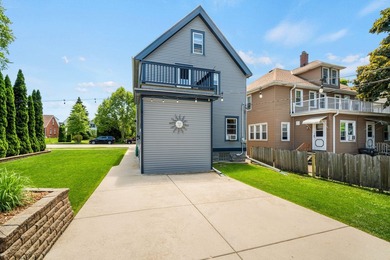 Welcome home to this charming & meticulously maintained - photo 20