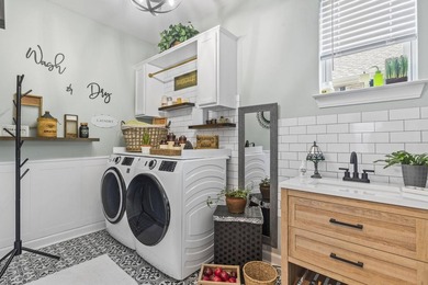 Welcome to 1305 Wykham Park Drive! This professionally designed - photo 23