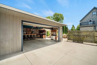 Welcome home to this charming & meticulously maintained - photo 24