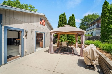 Welcome home to this charming & meticulously maintained - photo 25