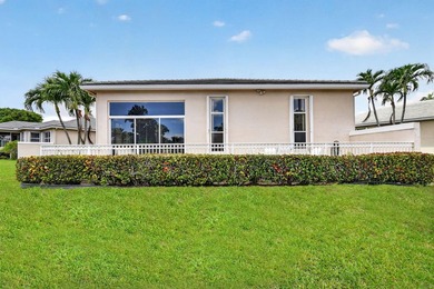 Welcome to your slice of paradise! All ages 3BR/2.5BA/2car - photo 49