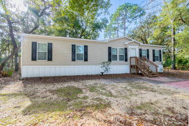 Brand New Mobile Home near Chiefland Golf Course! - photo 2
