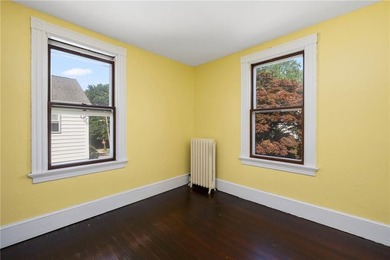 Traditional Newport Cottage off North Broadway neighborhood - photo 23