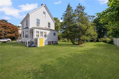 Traditional Newport Cottage off North Broadway neighborhood - photo 31