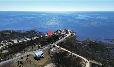 Motivated Seller! Bring your offers! Opportunity to own 3 Gulf - photo 1