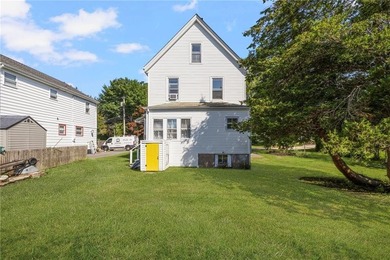 Traditional Newport Cottage off North Broadway neighborhood - photo 32