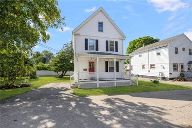 Traditional Newport Cottage off North Broadway neighborhood - photo 35