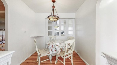 Welcome to this bright and inviting 1-bedroom, 1-bath corner - photo 10