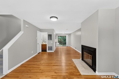 Beautifully updated 2-bedroom, 1.5-bath condo offering stylish - photo 4