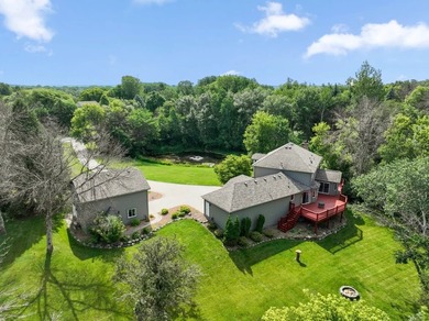 Welcome to your own private retreat on 3.1 scenic acres. This - photo 12