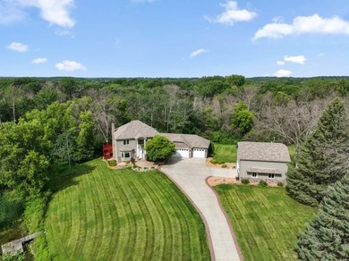 Welcome to your own private retreat on 3.1 scenic acres. This - photo 13