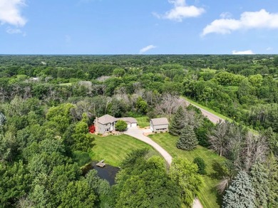 Welcome to your own private retreat on 3.1 scenic acres. This - photo 16