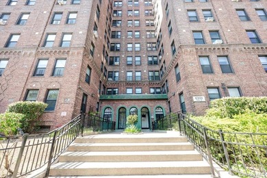 Charming and full of character, this unique 2-bedroom, 1.5-bath - photo 1