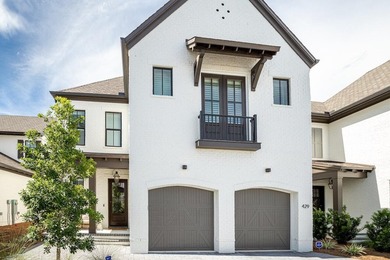 Discover an extraordinary retreat in the exclusive gated enclave - photo 2