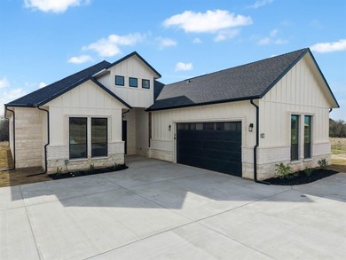 Lake Whitney Home For Sale in Whitney Texas