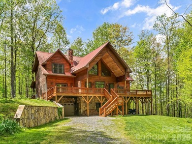 Stunning mountain retreat on 15.75 acres, this secluded - photo 1