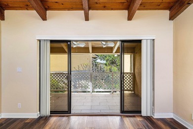 Unique private corner unit and beautifully maintained 3-bedroom - photo 29