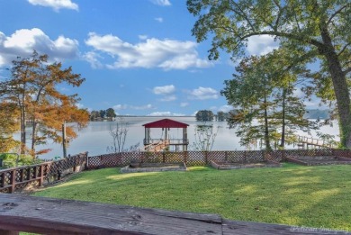 Lake Home For Sale in Shreveport, Louisiana