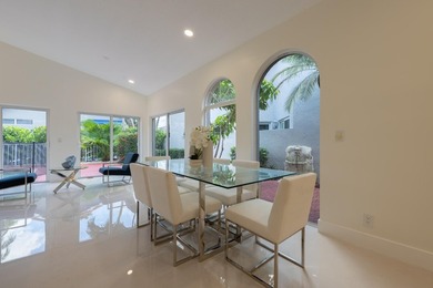 Welcome to this 3/2 house in the central-Boca neighborhood of - photo 16