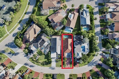 Welcome to this 3/2 house in the central-Boca neighborhood of - photo 47