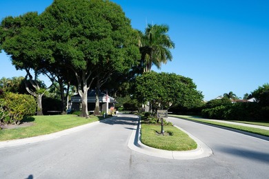 Welcome to this 3/2 house in the central-Boca neighborhood of - photo 49
