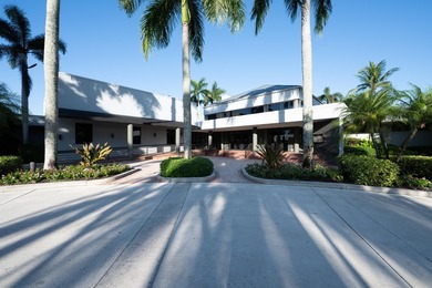 Welcome to this 3/2 house in the central-Boca neighborhood of - photo 50
