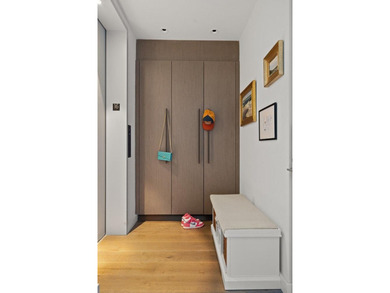 Residence 16B at Quay Tower offers exceptional waterfront living - photo 10