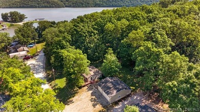 Lake life doesn't have to come with a huge price tag or endless - photo 43