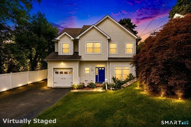 Beautiful Colonial built in 2005 with 4 bedrooms, 2.5 baths - photo 1