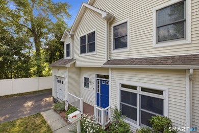 Beautiful Colonial built in 2005 with 4 bedrooms, 2.5 baths - photo 2